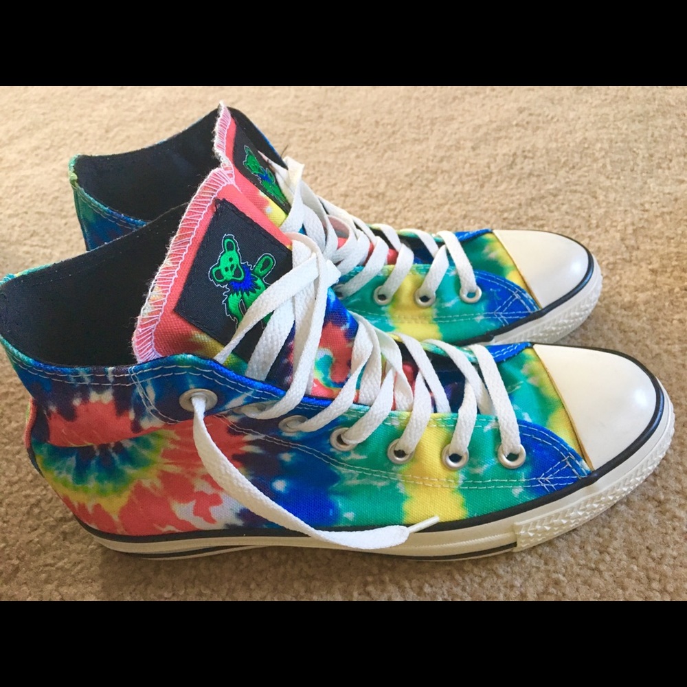 Tie dye Converse sneakers size men 6 women 8